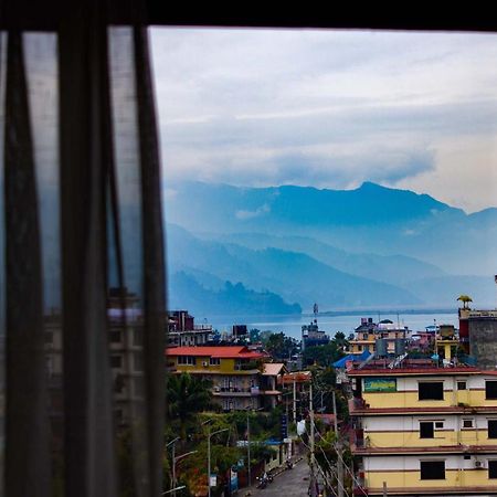 Hotel Silverline Pokhara Luaran gambar