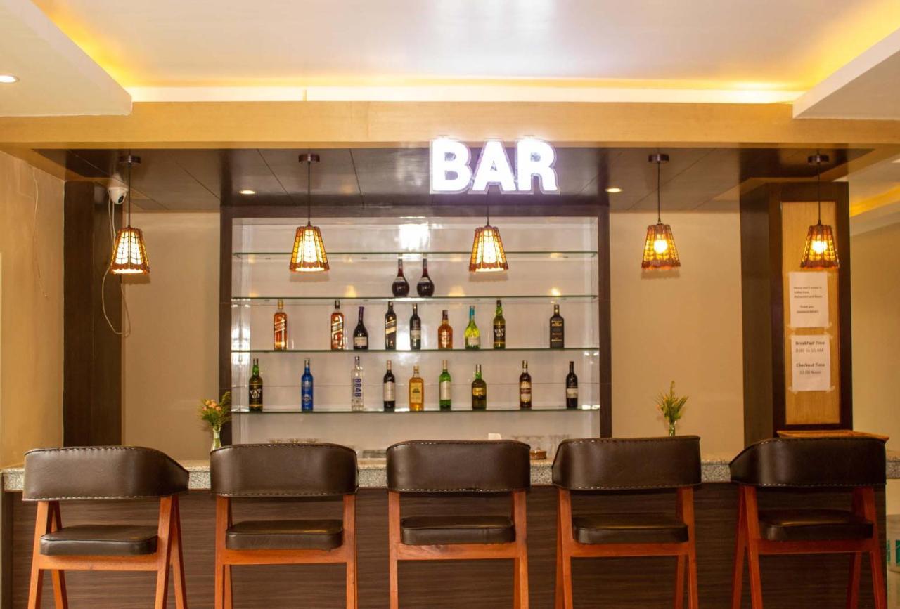 Hotel Silverline Pokhara Luaran gambar