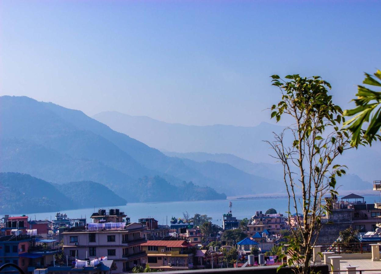 Hotel Silverline Pokhara Luaran gambar