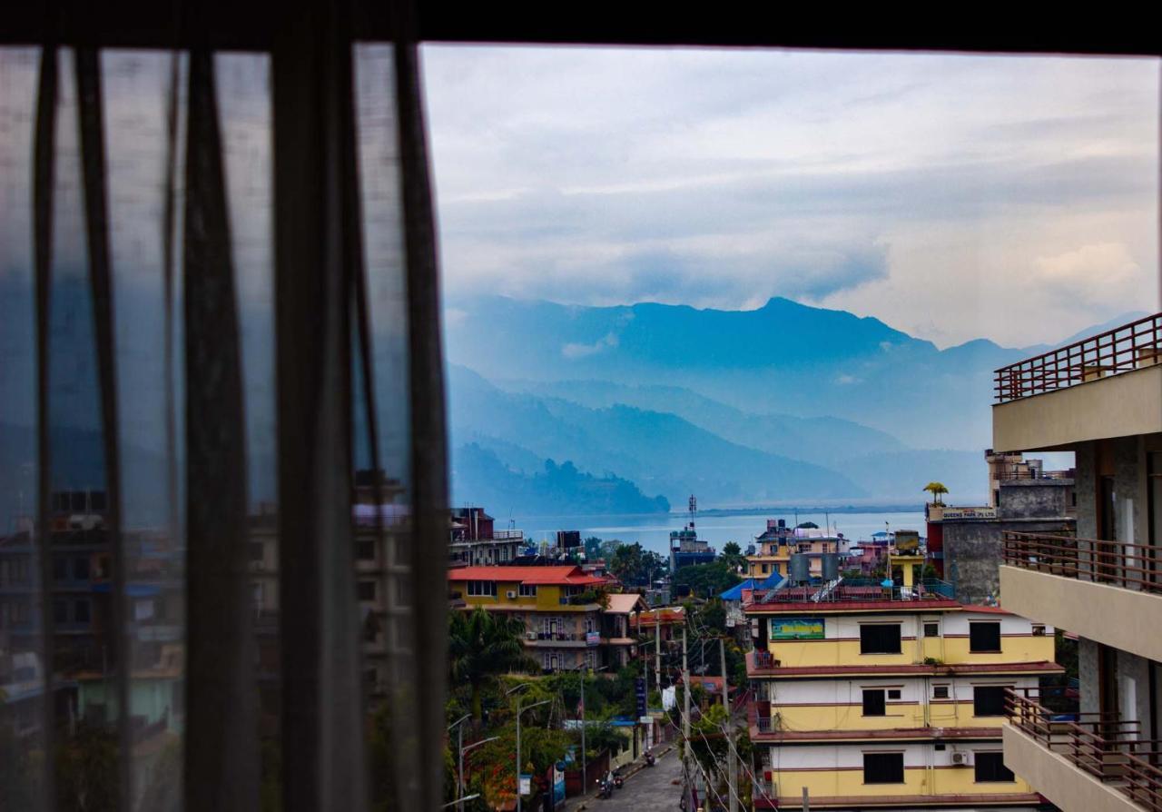 Hotel Silverline Pokhara Luaran gambar